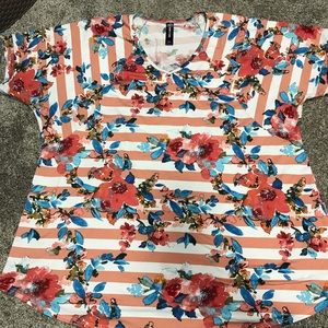 Agnes and Dora Love Tee